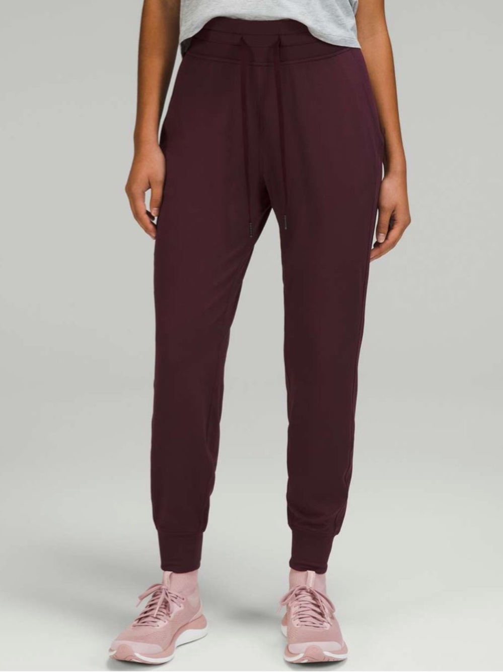 lululemon athletica High-Rise Jogger — Cassis